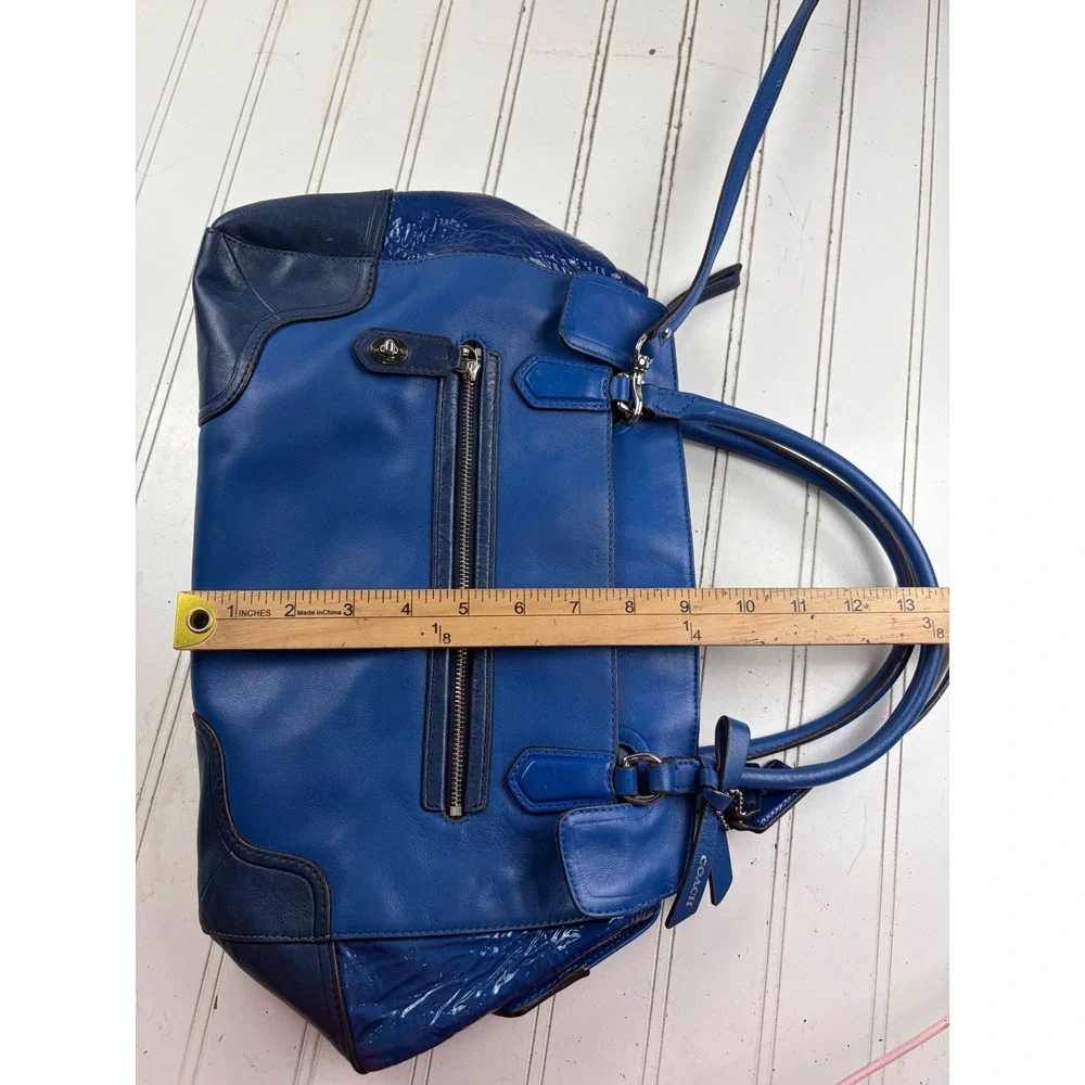 Coach Vintage Y2K Blue Patent Leather Poppy Shoulder Bag Purse